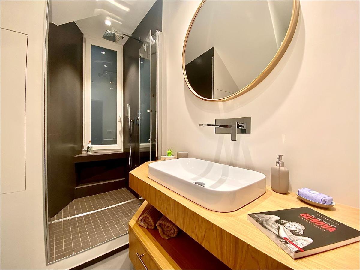 Amazing San Lorenzo 19, Rolli Palace Unesco - Stunning View Overlooking The Cathedral - Free Private Parking- Genua Exteriör bild
